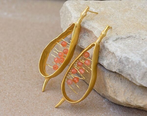 Golden plant earrings