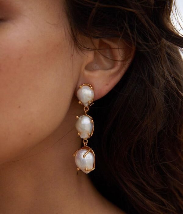 Feather Pearls Earrings