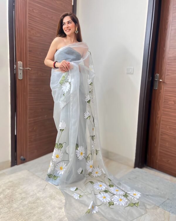 Blush Grey Organza Hand-Painted Saree - Image 2